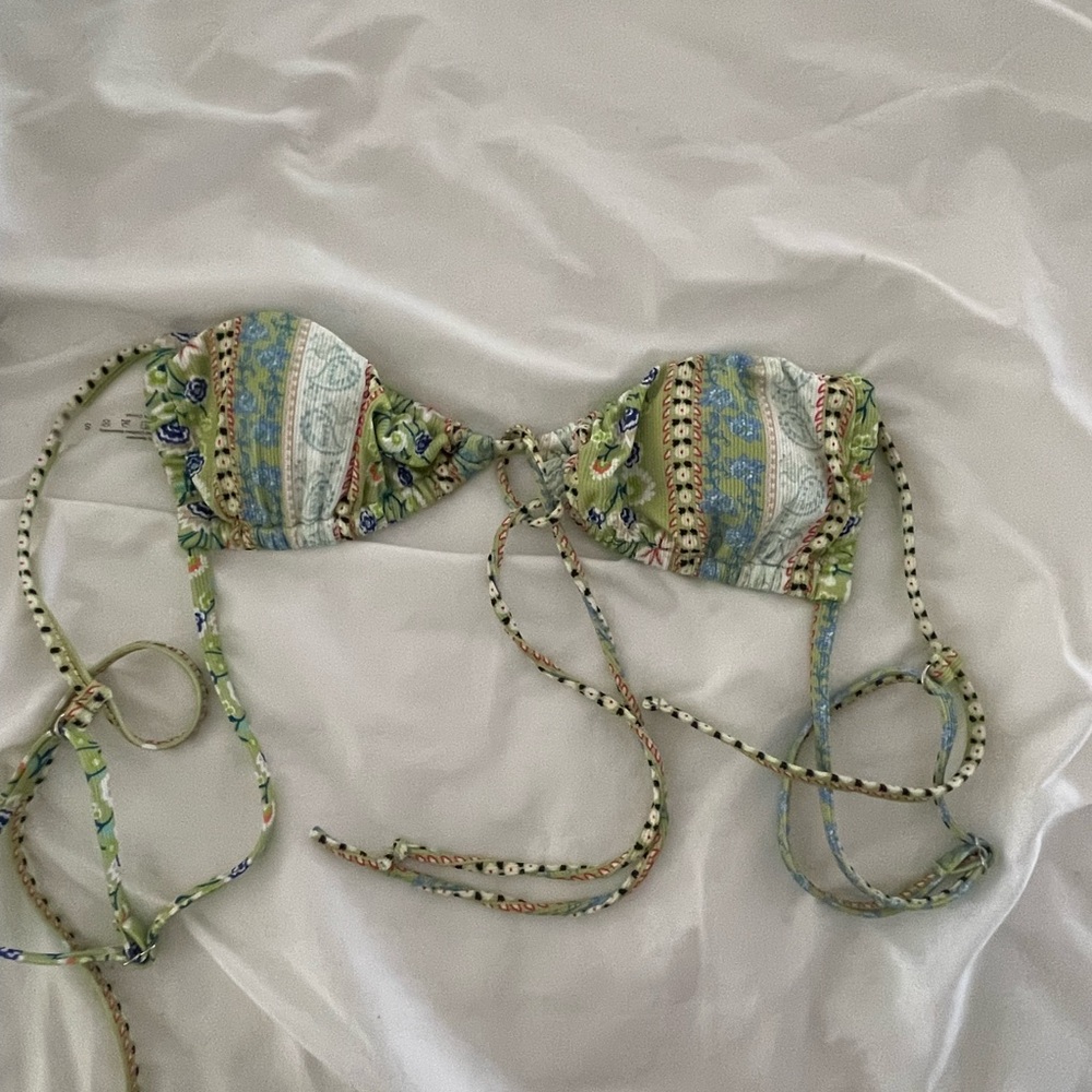 Bathing suit
